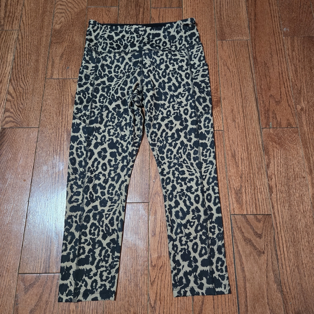VOGO Athletica Leopard Print Leggings